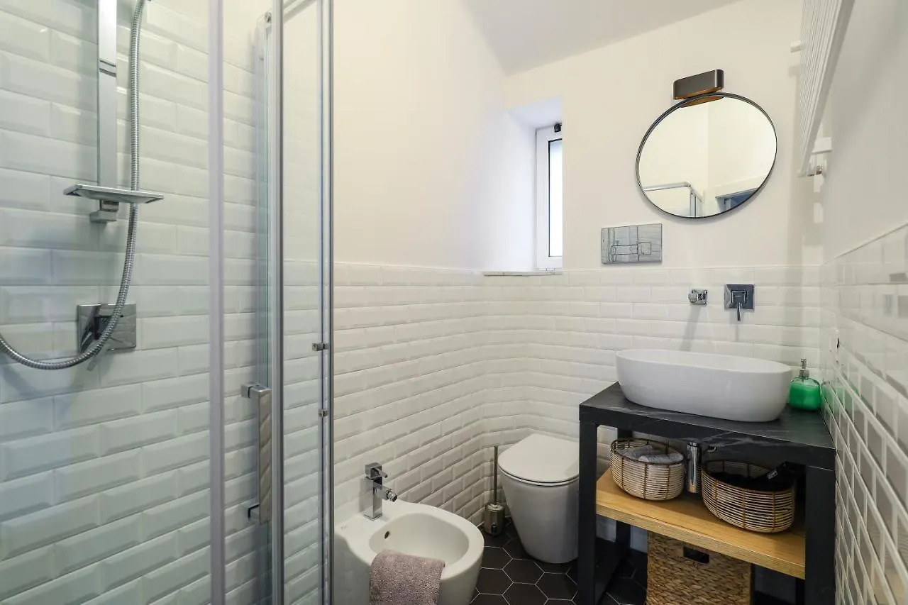Milan Cozy Apartment Italy