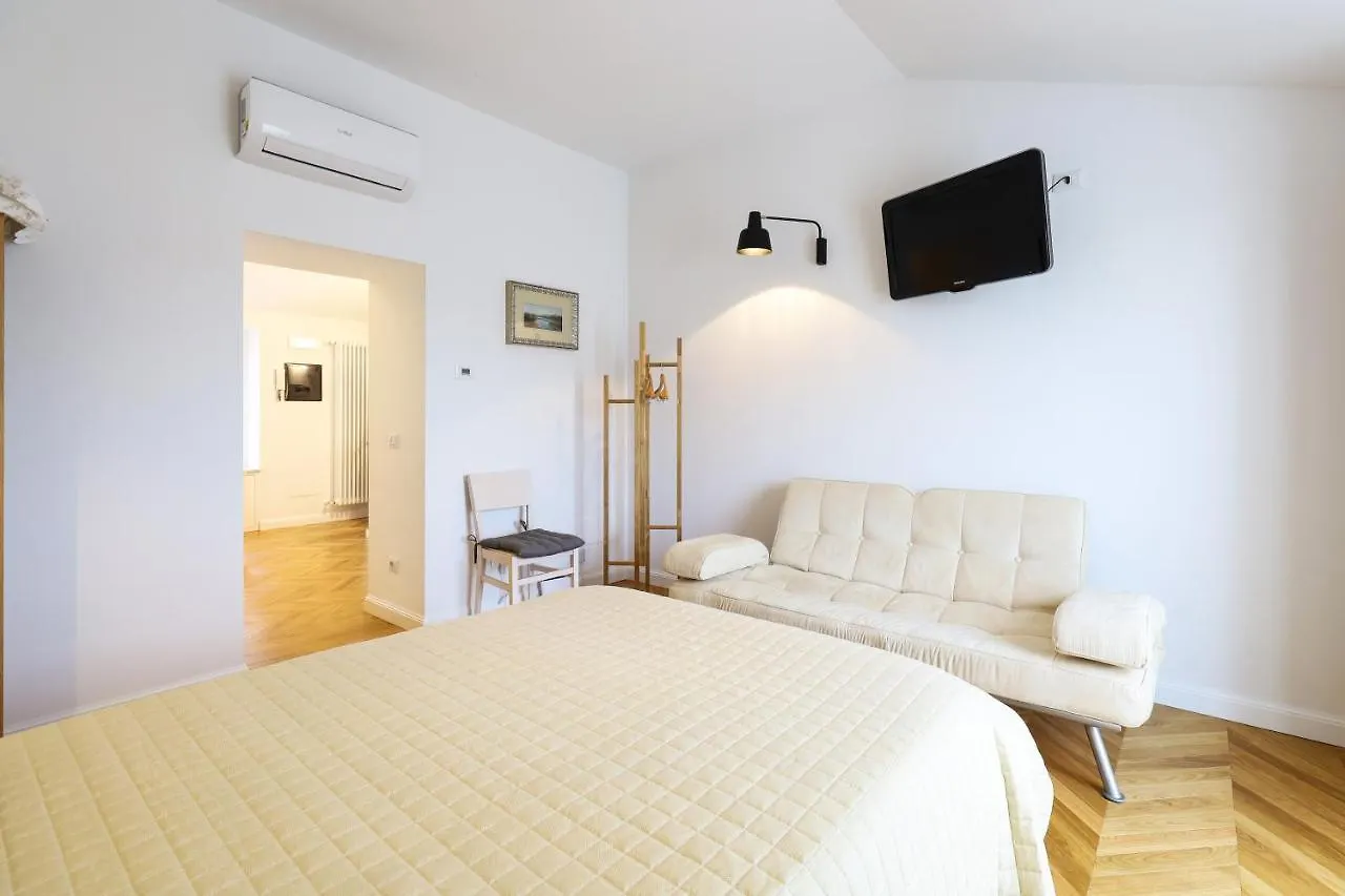 Milan Cozy Apartment