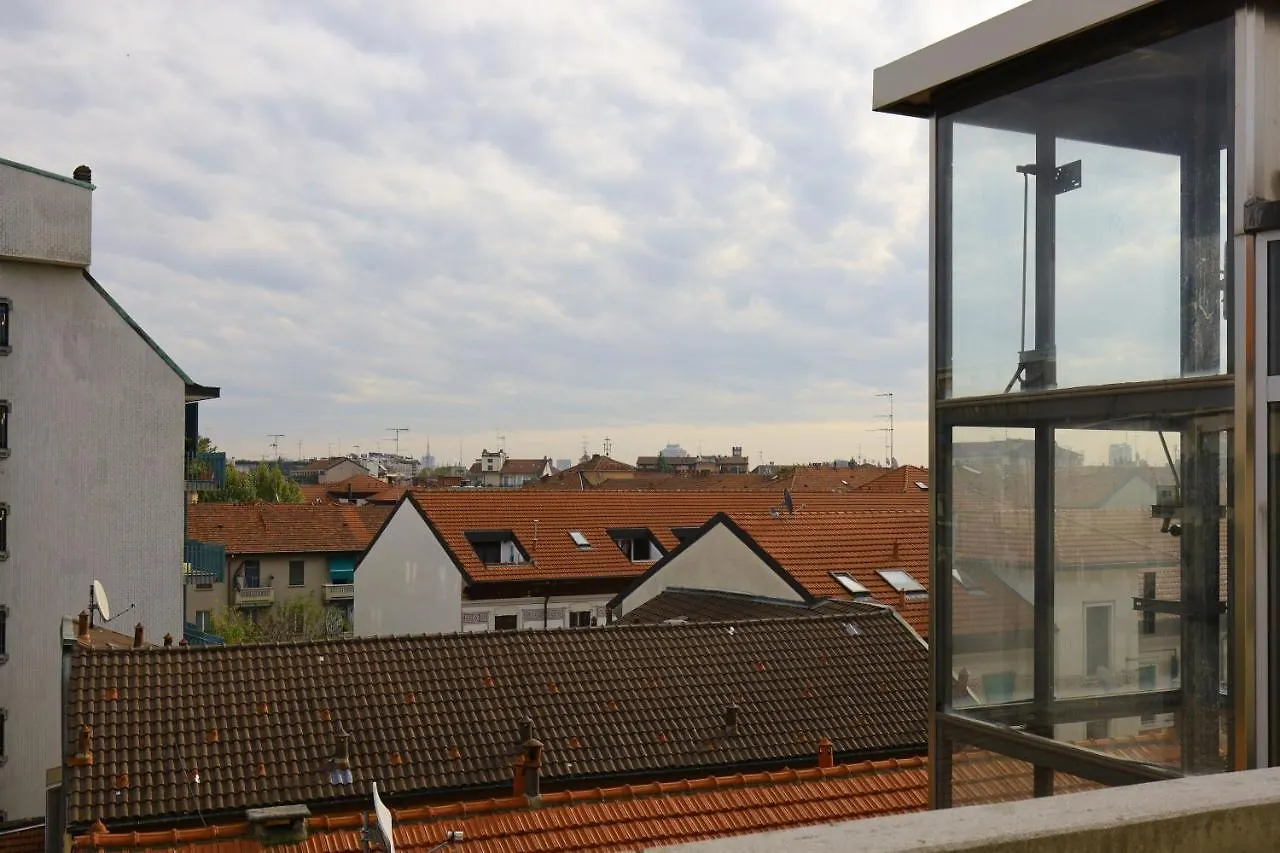 Milan Cozy Apartment Italy